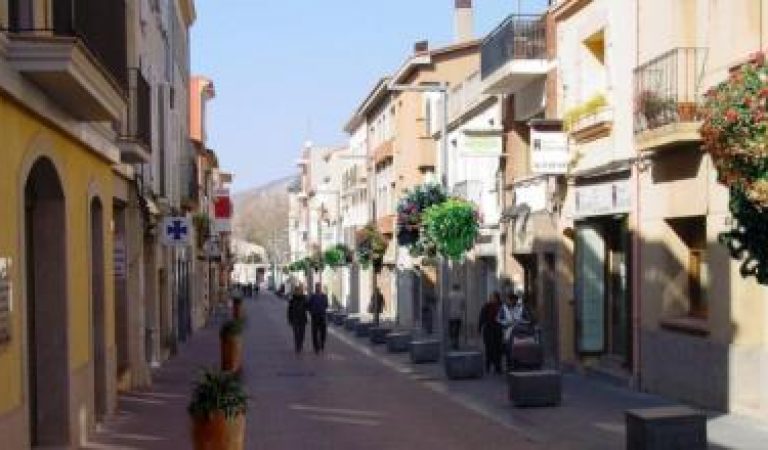 Armario Bajo Escala en Begues, optimice el espacio de almacenamiento de tu interior. Vestidor, armario, balda decorativa, todo es posible.